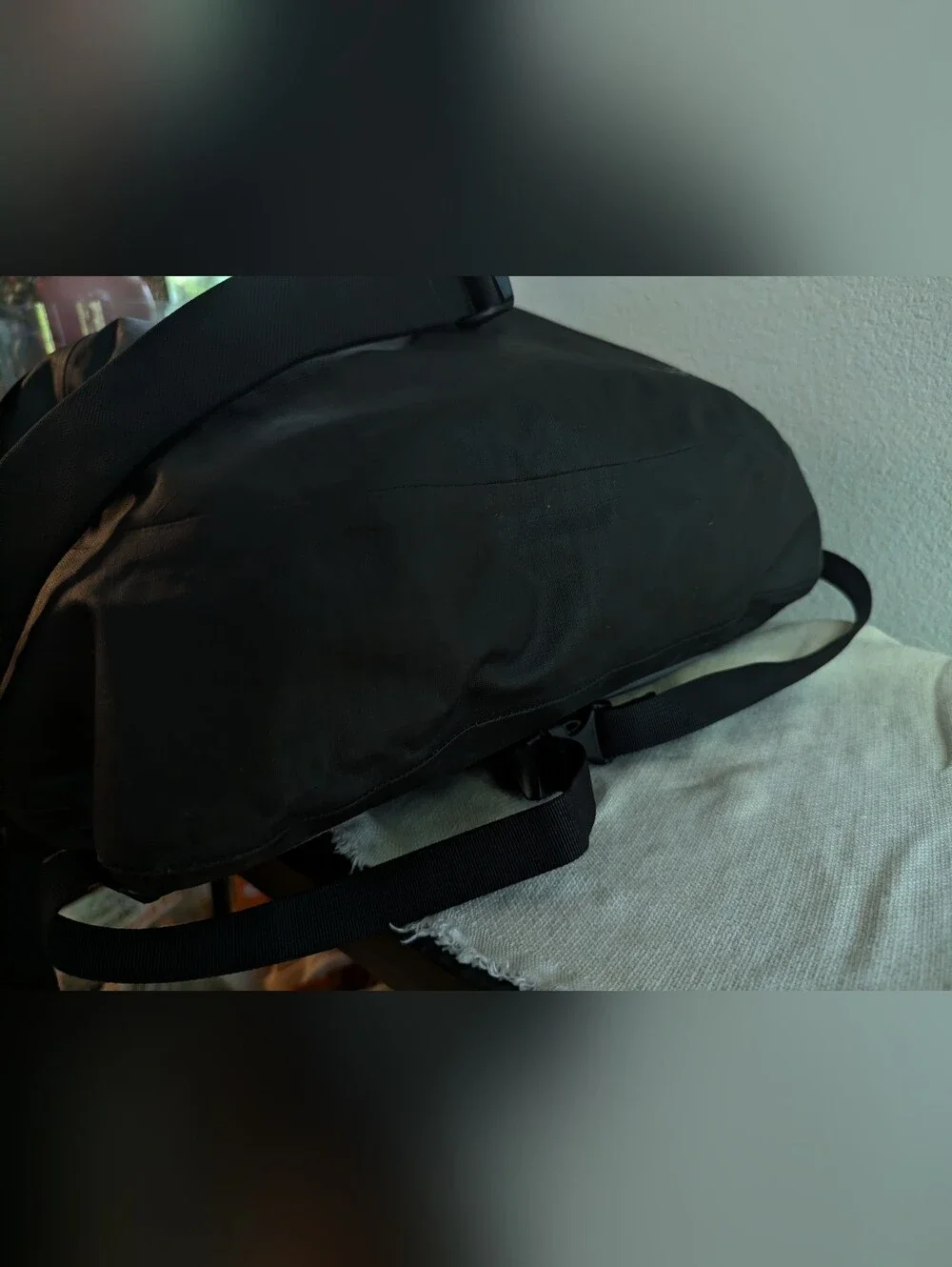 Arc'teryx Lunara 10L Weatherproof Crossbody Shoulder Bag - Rare Discontinued